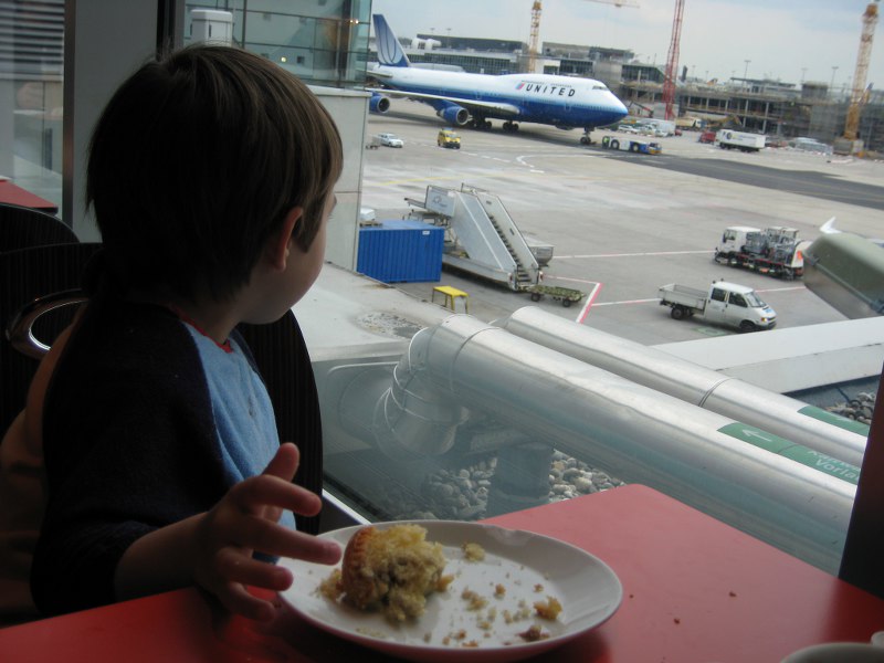 Zur Stärkung vor dem Abflug gibts Kuchen