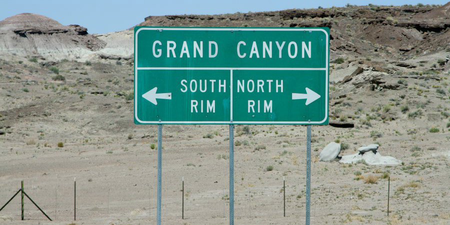 Links oder rechts- Unsere Tour ging links ab. Hätten wir uns verfahren wären einige hundert Meilen zurückzulegen, obwohl die Luftlinie von Rim zu Rim nur ca. 7 Meilen beträgt.