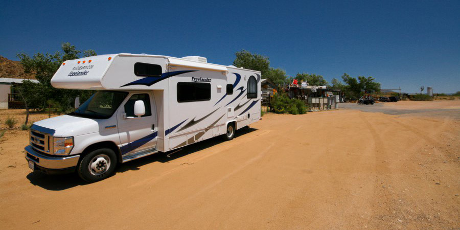 Unser Wohnmobil am Hackberry Store