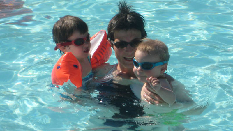 Pool des Avi Avi Casinos. Kostenlose Benutzung auch für Camper.