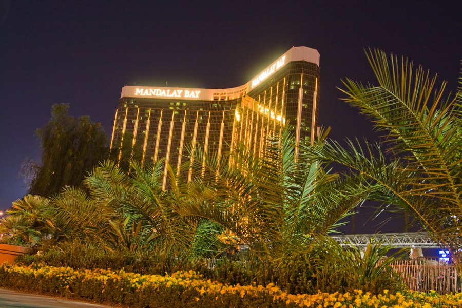 Mandala Bay bei Nacht