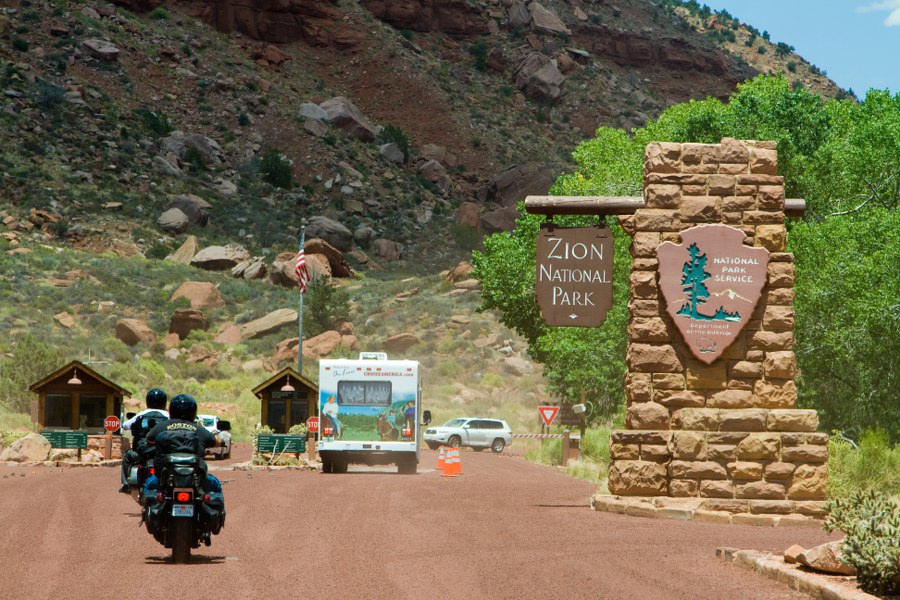 Einfahrt in den Zion NP. Wir fahren heute nur durch.