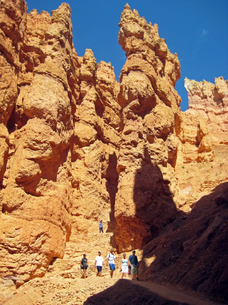 Beginn des Navajo Loop durch die Wall Street