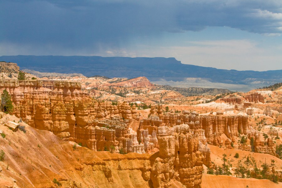 Bryce Canyon NP mit Gewitter im Anmarsch