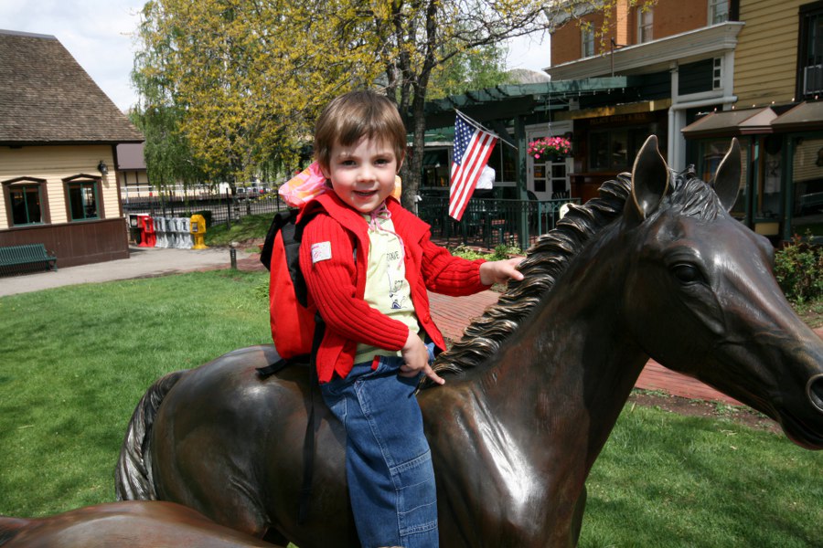 Die Ur-Ur-Ur-Enkelin von John Wayne