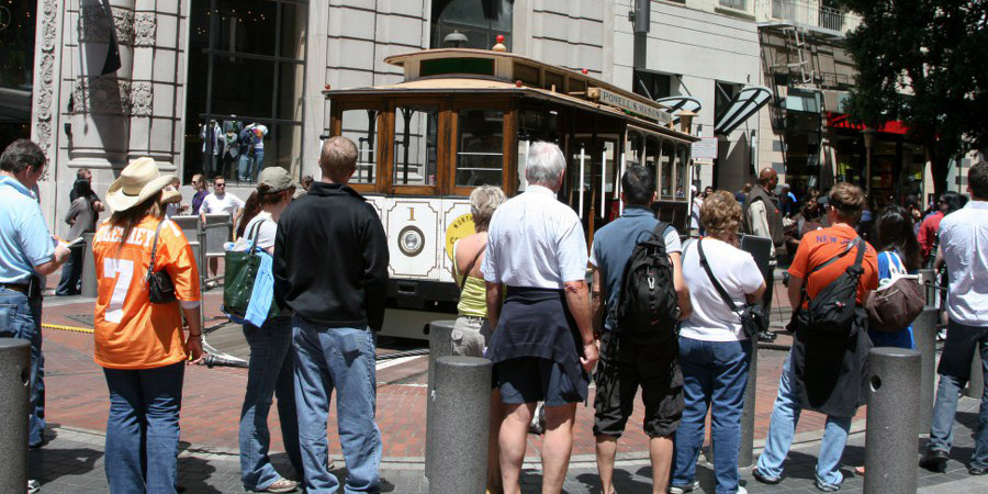 Sonntagmorgen in der Market Street in San Francisco