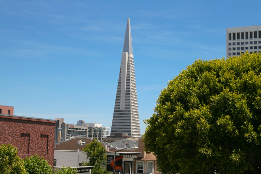 Die American Pyramid