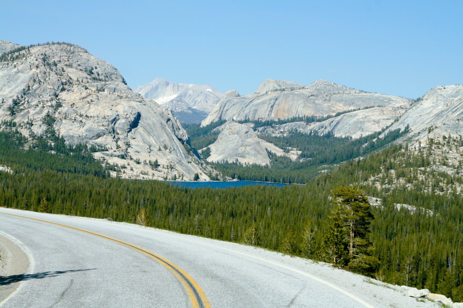 Fahrt über den Tioga Pass
