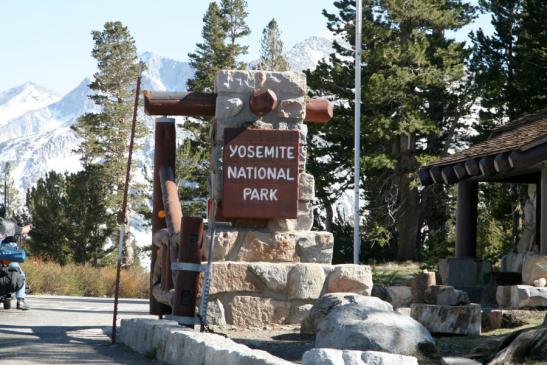 Eingang des Yosemite NP im Osten
